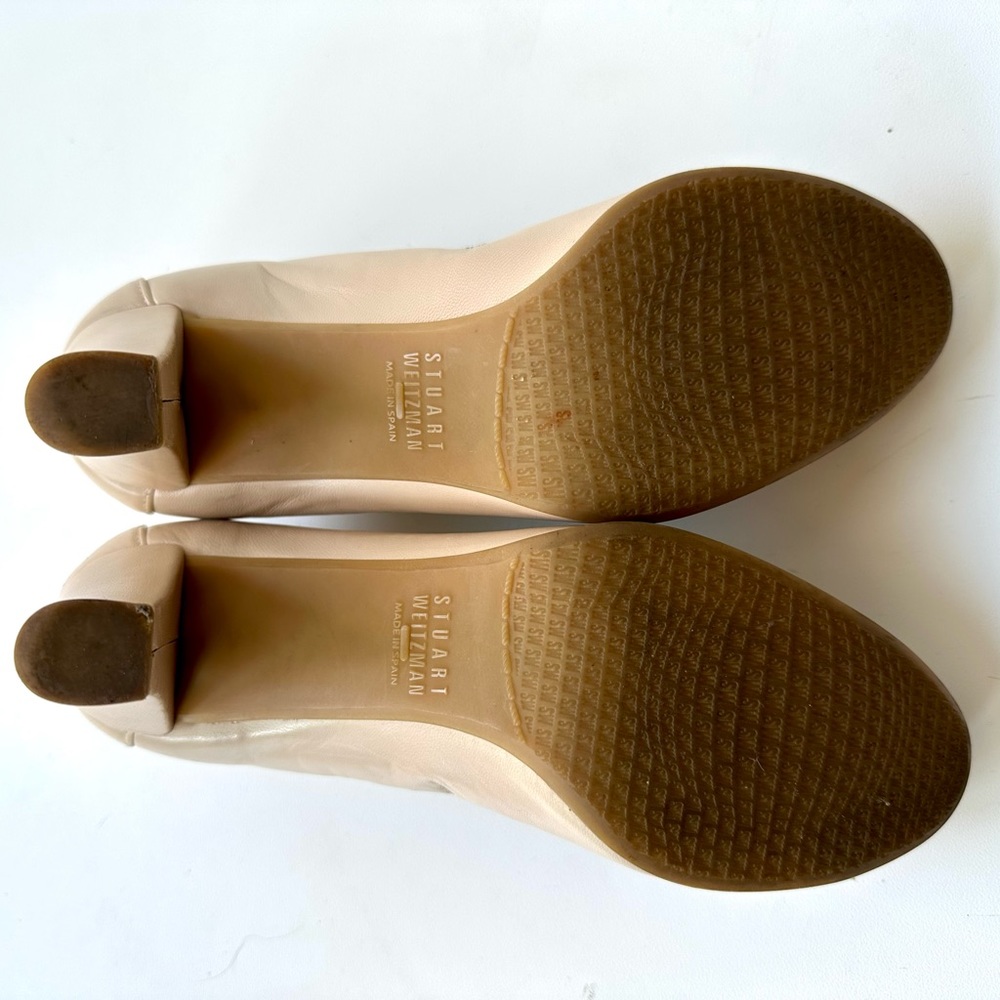 Stuart Weitzman Easily Round Toe Leather Pumps, B… - image 6